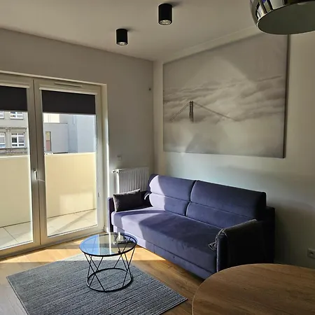 Expo Z Wanna, Hopa Lupa, Nowa Sukcesja, Bezplatny Parking Przy Ulicy W Nocy Oraz Weekend Apartman Łódź