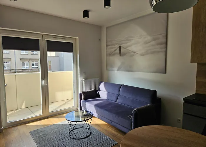 Expo Z Wanna, Hopa Lupa, Nowa Sukcesja, Bezplatny Parking Przy Ulicy W Nocy Oraz Weekend Apartman Łódź